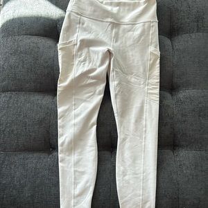 Fabletics White/Cream Leggings with Pockets